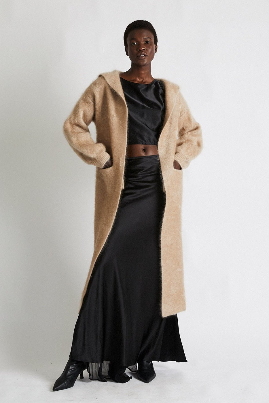 + Beryll Cashmere Coat with Hood | Driftwood - + Beryll Pure Cashmere Coat with Hood | Driftwood - +Beryll Worn By Good People