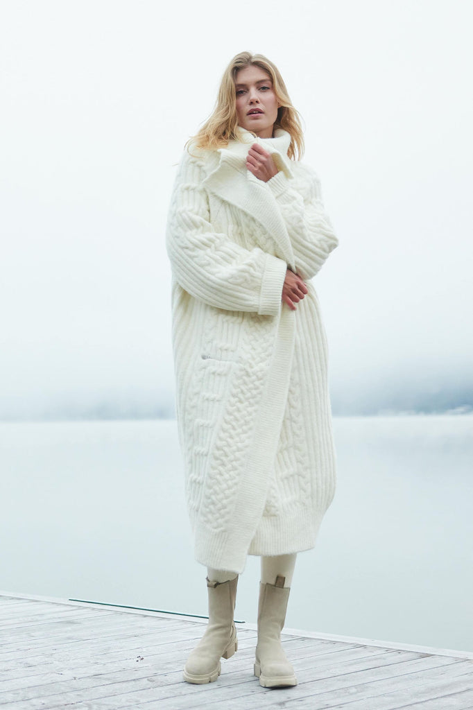 + Beryll Anna Cashmere Coat | Snow - +Beryll Worn By Good People