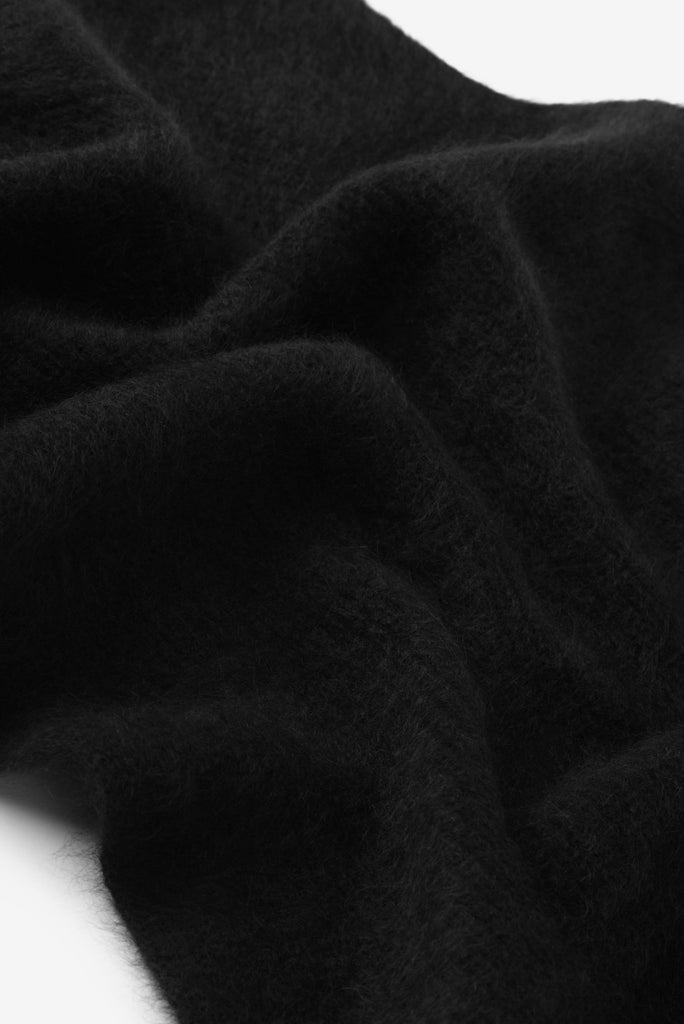 + Beryll Brushed Cashmere Scarf | Black - +Beryll Worn By Good People