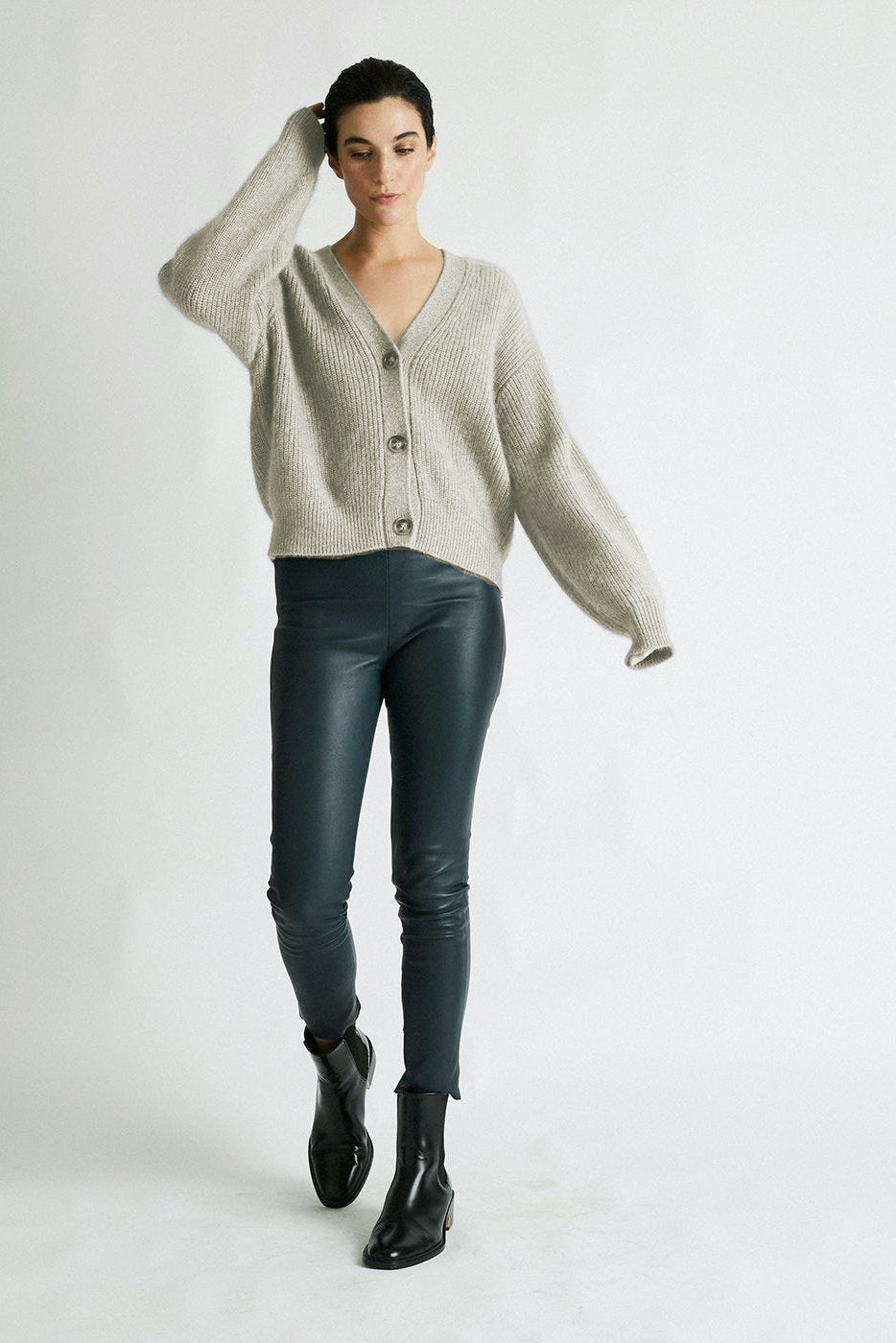 + Beryll Cashmere Cardigan Sweater | Shell Gray - + Beryll Cashmere Cardigan Sweater | Shell Gray - +Beryll Worn By Good People