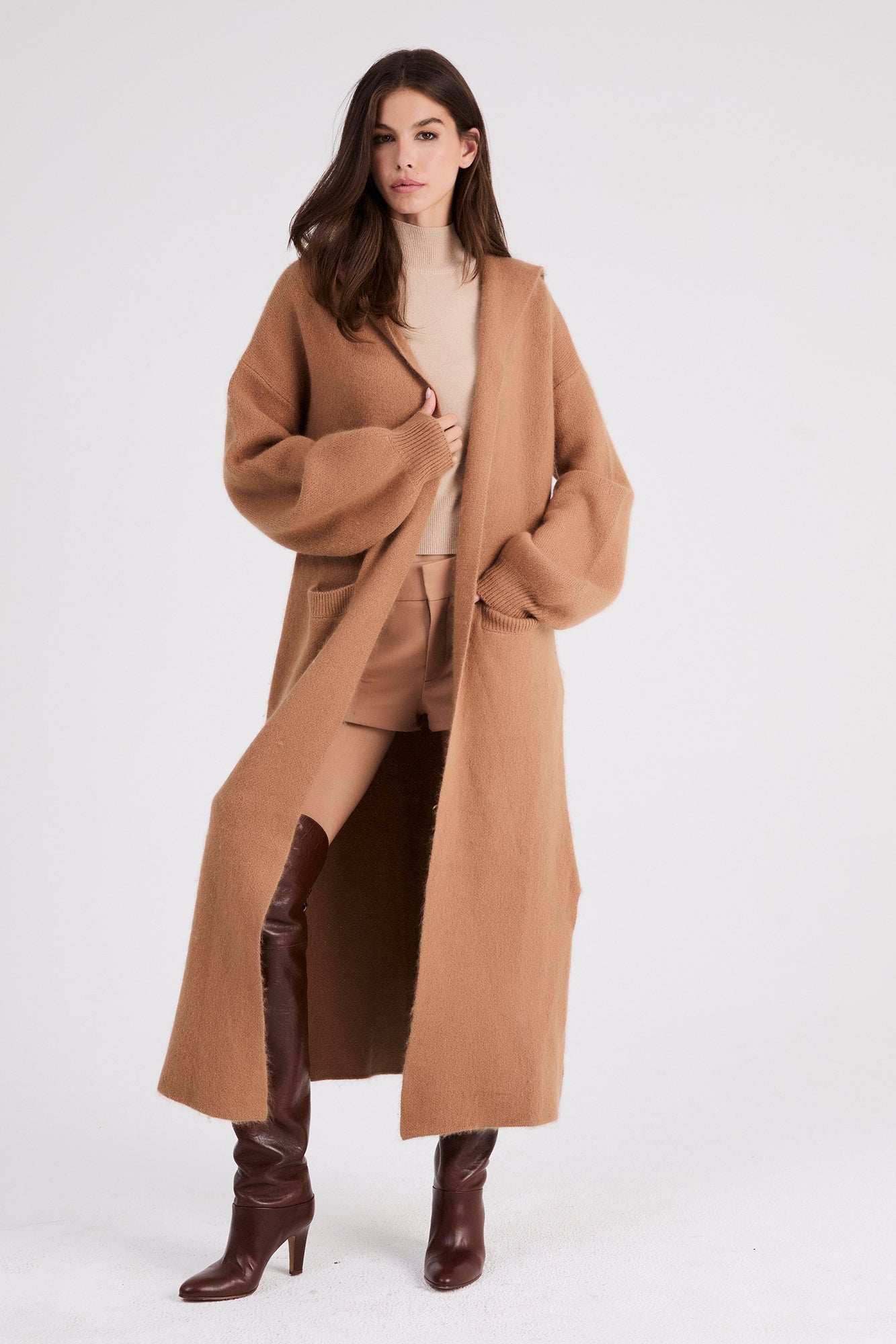 + Beryll Cashmere Coat with Hood | Camel - + Beryll Cashmere Coat with Hood | Camel - +Beryll Worn By Good People