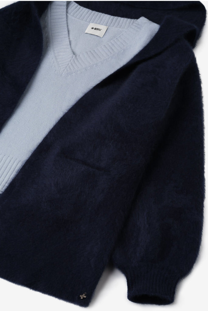 + Beryll Winter Blues Cashmere Set | Vivi Cropped Coat + Clyde Sweater - +Beryll Worn By Good People