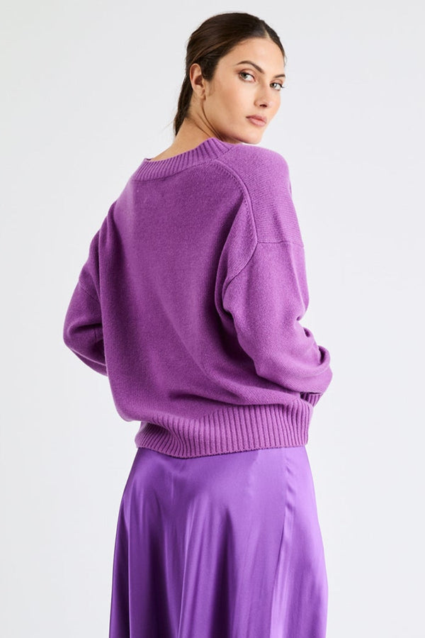 Clyde Cashmere Sweater | Mauve - +Beryll Worn By Good People