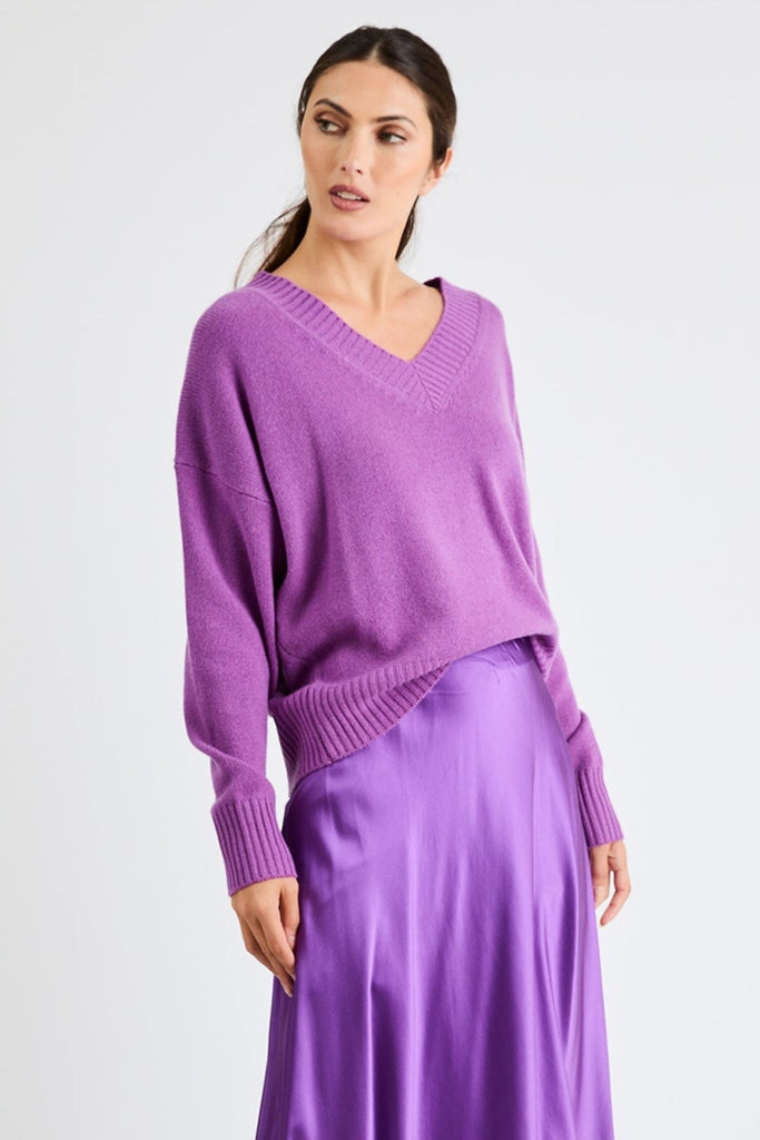 Clyde Cashmere Sweater | Mauve - +Beryll Worn By Good People