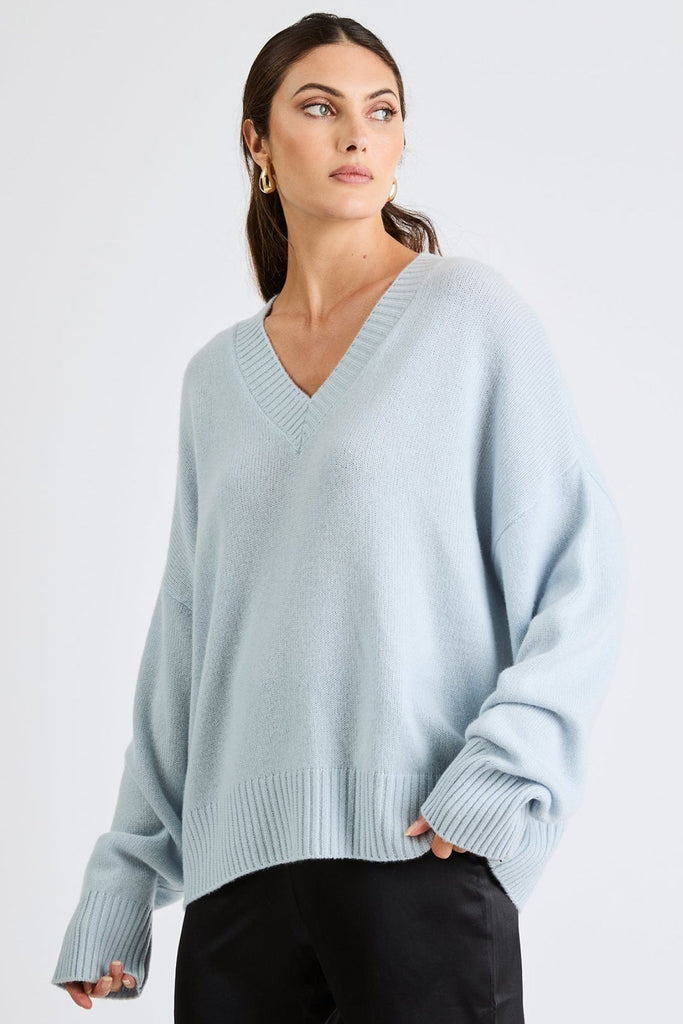 Clyde Cashmere Sweater | Pale Blue - +Beryll Worn By Good People
