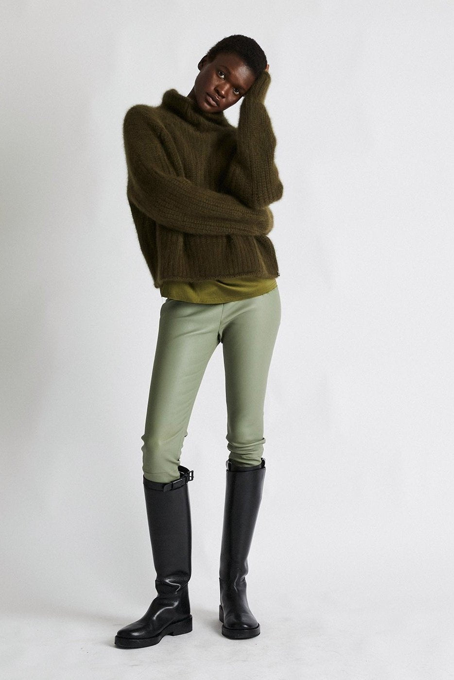+Beryll Cashmere Sweater Carole | Kelp Green - +Beryll Cashmere Sweater Carole | Kelp Green - +Beryll Worn By Good People