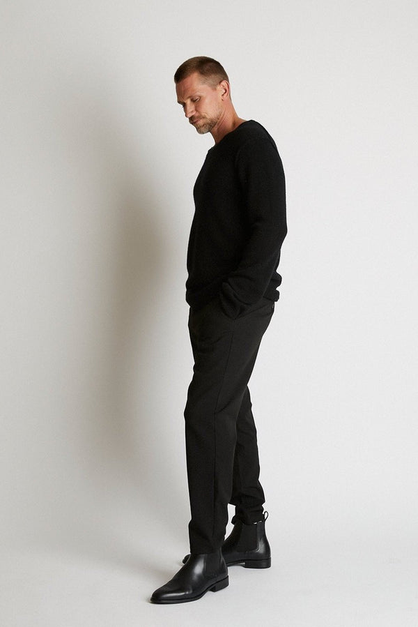 +Beryll Cashmere Sweater Thom | Black - +Beryll Worn By Good People