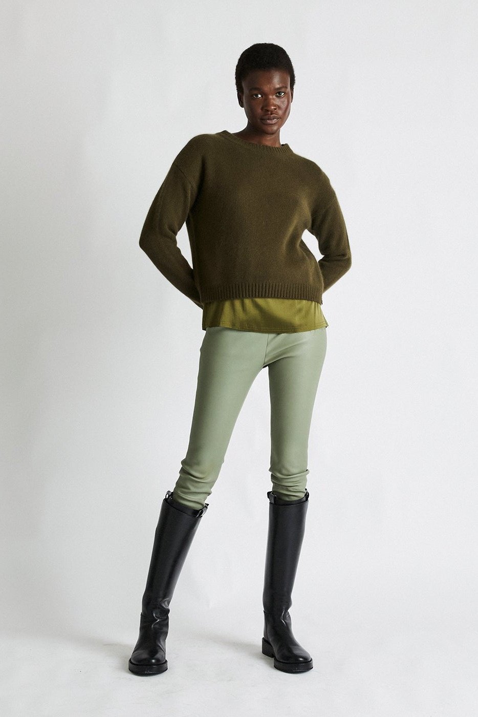 +Beryll Holly Cashmere Sweater | Kelp Green - +Beryll Holly Cashmere Sweater | Kelp Green - +Beryll Worn By Good People