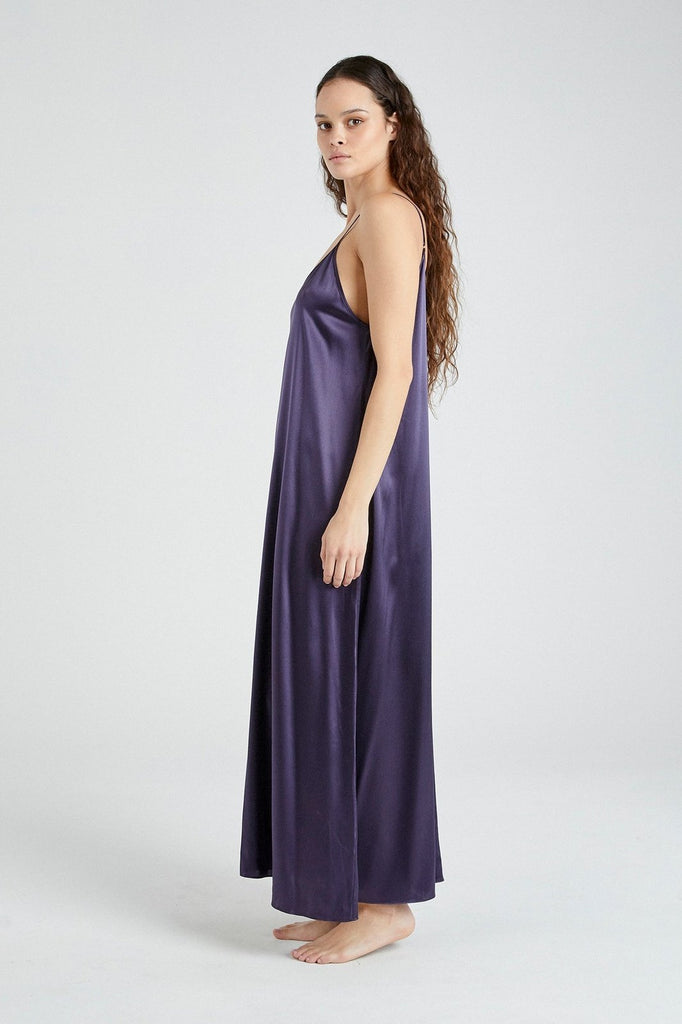 +Beryll Silk Dress Julie | Midnight Blue - +Beryll Worn By Good People