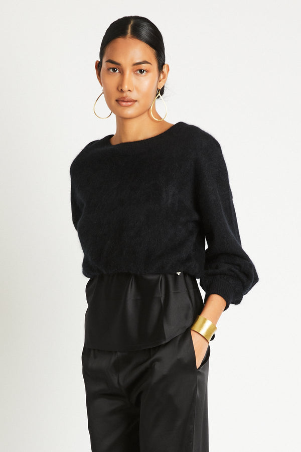 Relaxed fit black cashmere sweater with gathered waist