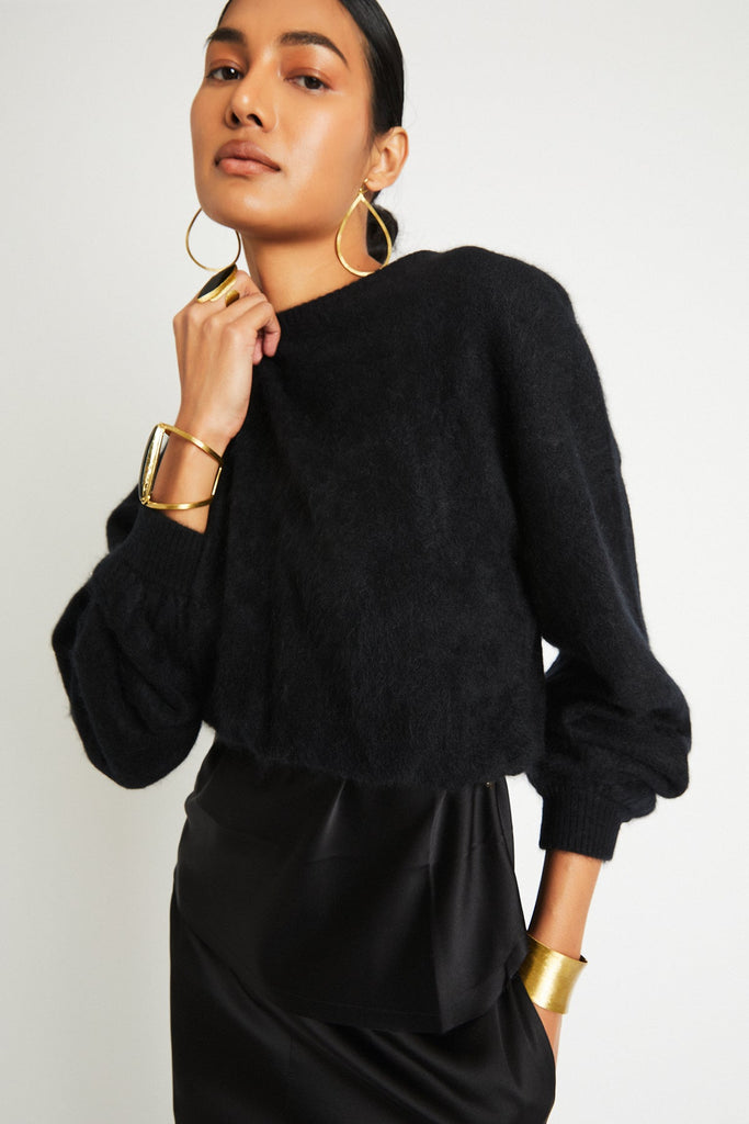Detail of premium cashmere knit on Stevie sweater